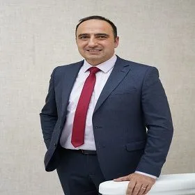 Dr. Murat Çamur — Pratisyen, Çankaya, Ankara. Portre fotoğrafı.