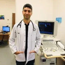 Uzm. Dr. Melih Demirbaş — Kardiyoloji, Ayvalık, Balıkesir. Portre fotoğrafı.