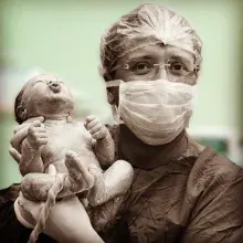 Op. Dr. Özgür Kavaz — Kadın Hastalıkları Ve Doğum, Muratpaşa, Antalya. Portre fotoğrafı.
