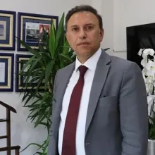 Prof. Dr. Mehmet Arhan — Gastroenteroloji, Ankara. Portre fotoğrafı.
