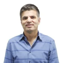 Op. Dr. Kemal Yayla — Göz Hastalıkları, Denizli. Portre fotoğrafı.