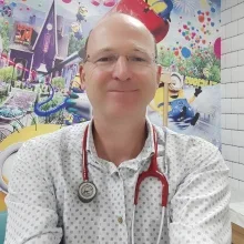 Uzm. Dr. Hakan Özkan — Çocuk Sağlığı Ve Hastalıkları, Çukurova, Adana. Portre fotoğrafı.