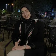 Dyt. Şeyma Nur Ayyıldız — Diyetisyen, Giresun. Portre fotoğrafı.