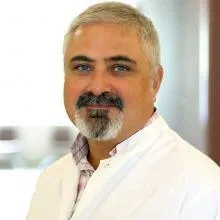 Prof. Dr. Cengiz Kara — Bahçelievler, İstanbul. Portre fotoğrafı.