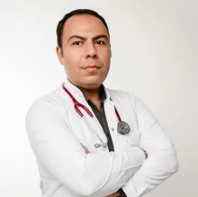 Uzm. Dr. İbrahim Gül — Halk Sağlığı, Bursa. Portre fotoğrafı.