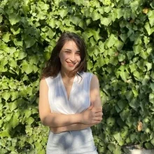Kl. Psk. Esra Özen — Psikoloji. Portre fotoğrafı.