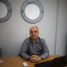 Dr. Abdullah Kaykaç — Sertifikalı Medikal Estetik, Adana. Portre fotoğrafı.
