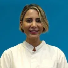 Dr. Dt. İlayda Aşkan — İstanbul. Portre fotoğrafı.