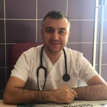 Uzm. Dr. Oğuz Kaan Kaya — Kardiyoloji, Muratpaşa, Antalya. Portre fotoğrafı.