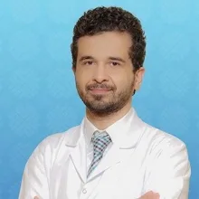 Doç. Dr. Refik Bademci — Genel Cerrahi, Üsküdar, İstanbul. Portre fotoğrafı.