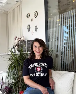 Dr. Dt. Gizem Ömeroğlu Demir profilinde yer alan galeri fotoğrafı.