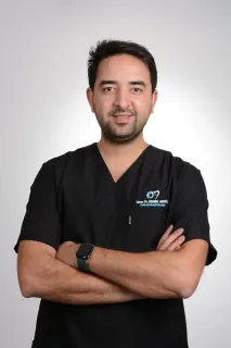 Uzm. Dt. Semih Akgül profilinde yer alan galeri fotoğrafı.