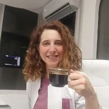 Dt. Pınar Burcu Sarıdağ — Diş Hekimi, Kocaeli. Portre fotoğrafı.