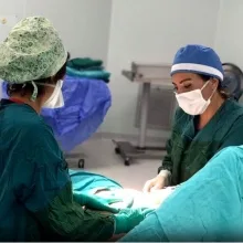 Op. Dr. Hatice Bilkur Öztürk — Plastik Rekonstrüktif Ve Estetik Cerrahi, Mersin. Portre fotoğrafı.