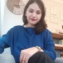 Psk. Cansu Özalp — Psikoloji. Portre fotoğrafı.