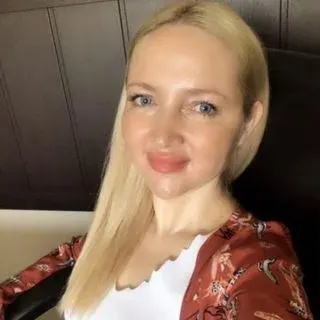 Uzm. Psk. Sibel Bilir — Psikoloji, Aydın. Portre fotoğrafı.