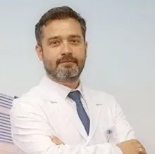 Doç. Dr. Ömer Bozduman — Ortopedi Ve Travmatoloji, Şişli, İstanbul. Portre fotoğrafı.