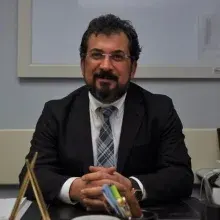 Prof. Dr. Bülent Akdoğan — Üroloji, Altındağ, Ankara. Portre fotoğrafı.