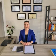 Psk. Feride Lök — Psikoloji, Muğla. Portre fotoğrafı.