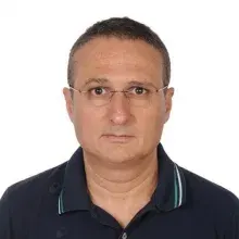 Op. Dr. Bülent Faka — Kadın Hastalıkları Ve Doğum, İstanbul. Portre fotoğrafı.