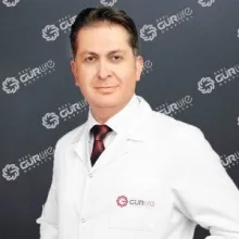 Uzm. Dr. Ahmet Akın — Göğüs Hastalıkları, Eskişehir. Portre fotoğrafı.