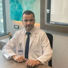 Doç. Dr. Ufuk Düzenli — Kulak Burun Boğaz, İstanbul. Portre fotoğrafı.