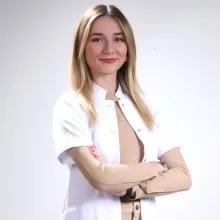 Dyt. Begüm Onsun — Diyetisyen, Ankara. Portre fotoğrafı.