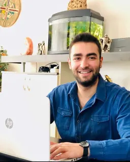 Dyt. Barış Kaçmaz profilinde yer alan galeri fotoğrafı.