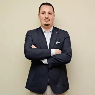 Uzm. Dt. Göktuğ Okkan profilinde yer alan galeri fotoğrafı.