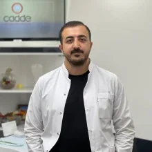 Dt. Kaan Kılınç — Diş Hekimi, Adıyaman. Portre fotoğrafı.