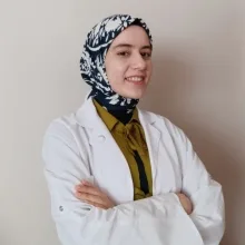 Dkt. Elif Dülgerbaki — Dil ve Konuşma Terapisi, Konya. Portre fotoğrafı.