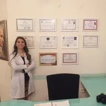 Dt. Eda Tunçer — Diş Hekimi, Ankara. Portre fotoğrafı.