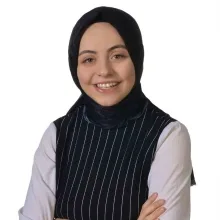 Dkt. Ayşe Yakut — Dil ve Konuşma Terapisi, Kayseri. Portre fotoğrafı.