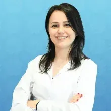Doç. Dr. Şenay Aşık Nacaroğlu — Göz Hastalıkları, İstanbul. Portre fotoğrafı.