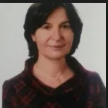 Uzm. Dr. Zehra Zeybek — Fiziksel Tıp Ve Rehabilitasyon, İstanbul. Portre fotoğrafı.