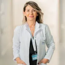 Op. Dr. Hatice Funda Ulay — Kadın Hastalıkları Ve Doğum, Ataşehir, İstanbul. Portre fotoğrafı.