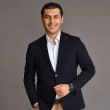 Op. Dr. Yusuf Tüylü — Göz Hastalıkları, Gaziantep. Portre fotoğrafı.