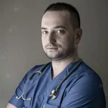 Uzm. Dr. Murat Çağatay Deniz — Aile Hekimliği, İstanbul. Portre fotoğrafı.