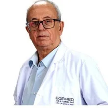 Uzm. Dr. Onur Günal — Çocuk Sağlığı Ve Hastalıkları. Portre fotoğrafı.