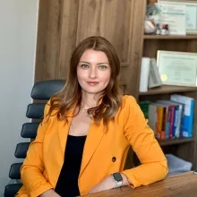 Uzm. Dr. Ayşegül Kervancıoğlu — Psikiyatri, Ankara. Portre fotoğrafı.