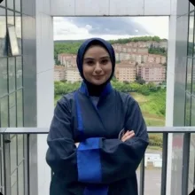 Latife Dönmez — Çocuk Gelişimi, İstanbul. Portre fotoğrafı.