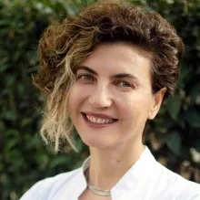 Uzm. Dr. Cansel Köse Gürer — Dermatoloji, Çankaya, Ankara. Portre fotoğrafı.