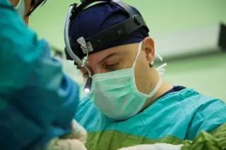 Op. Dr. Gökhan Özerdem profilinde yer alan galeri fotoğrafı.
