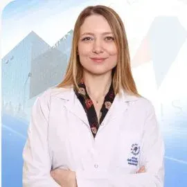 Uzm. Dr. Seda Bostan — Nöroloji, Bağcılar, İstanbul. Portre fotoğrafı.