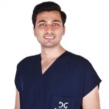 Dt. Oğuz Burak Tekinşen — Diş Hekimi, Başiskele, Kocaeli. Portre fotoğrafı.