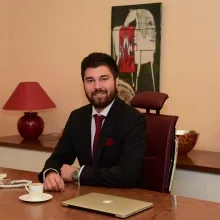 Kl. Psk. Kutalp Köroğlu — Psikoloji, İstanbul. Portre fotoğrafı.