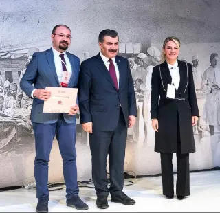 Op. Dr. Ahmet Savran profilinde yer alan galeri fotoğrafı.