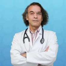 Prof. Dr. Yüksel Doğan — Kardiyoloji, Üsküdar, İstanbul. Portre fotoğrafı.