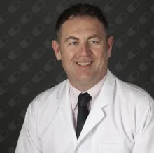 Op. Dr. Gökhan Adanalı — Plastik Rekonstrüktif Ve Estetik Cerrahi, Çankaya, Ankara. Portre fotoğrafı.