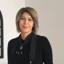 Uzm. Dr. Ülkü Sarıkavaklı — Psikiyatri, Bursa. Portre fotoğrafı.